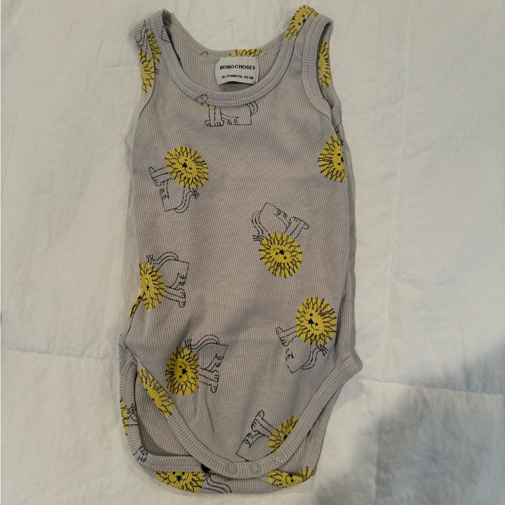 Bobo Choses Gray and Yellow Lion Bodysuit